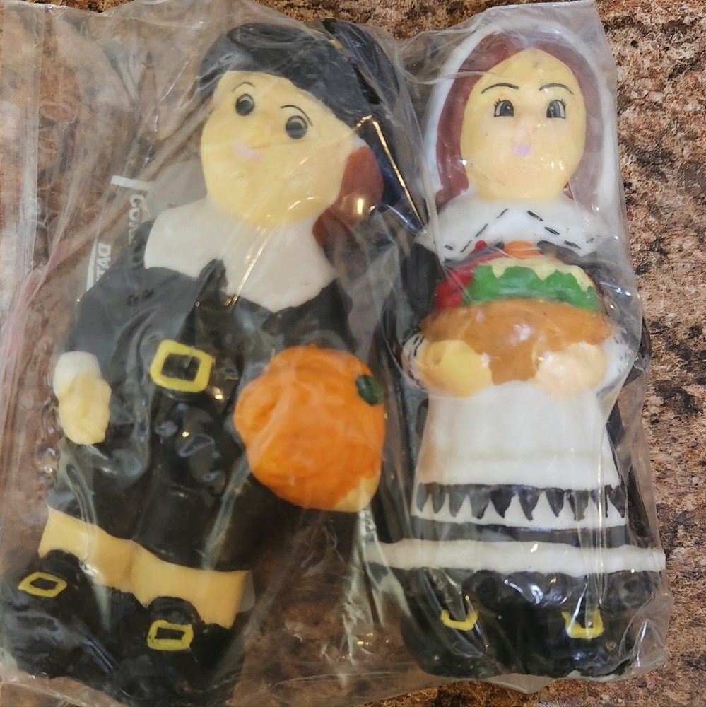 Vintage Pilgrim candle Thanksgiving decor